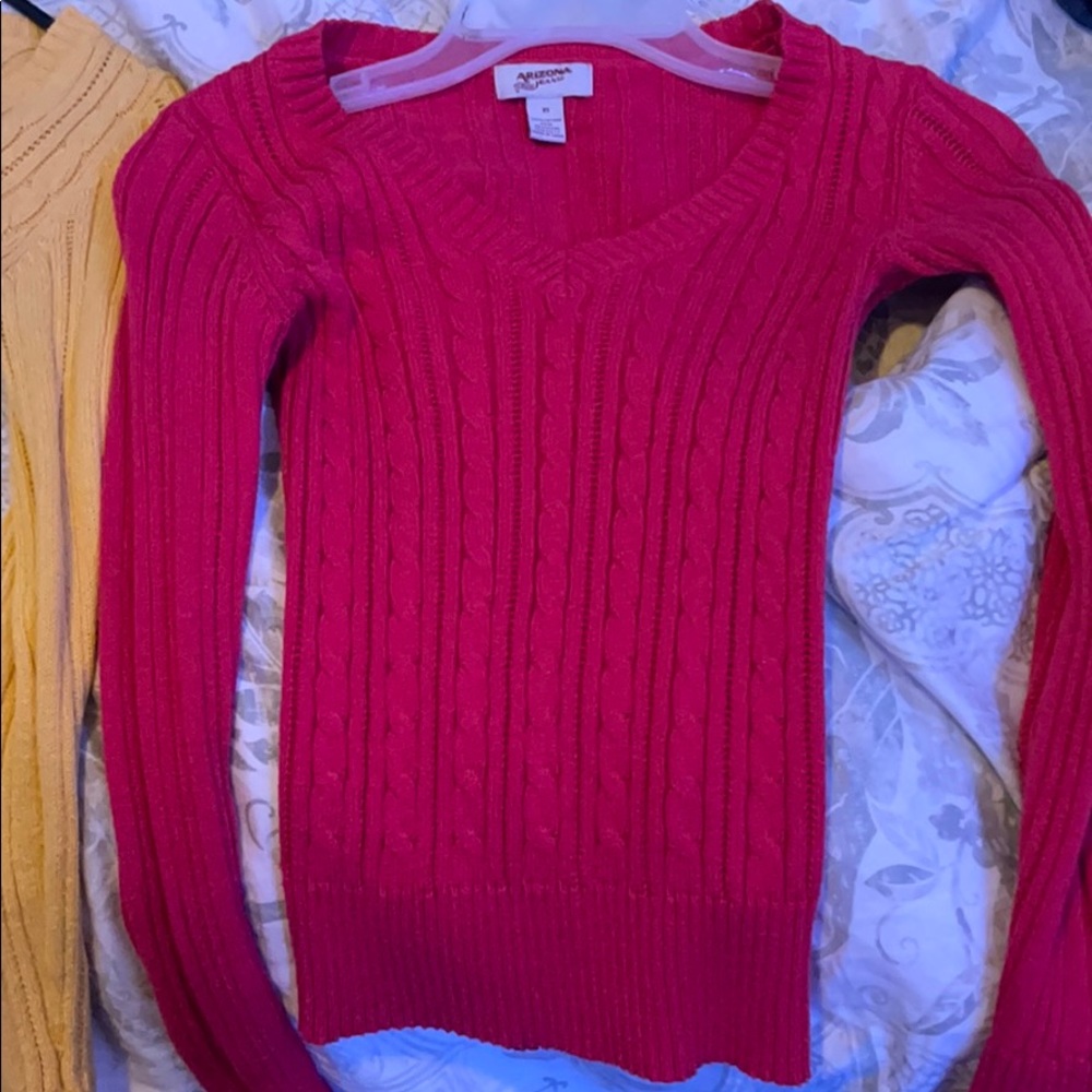pink shirt